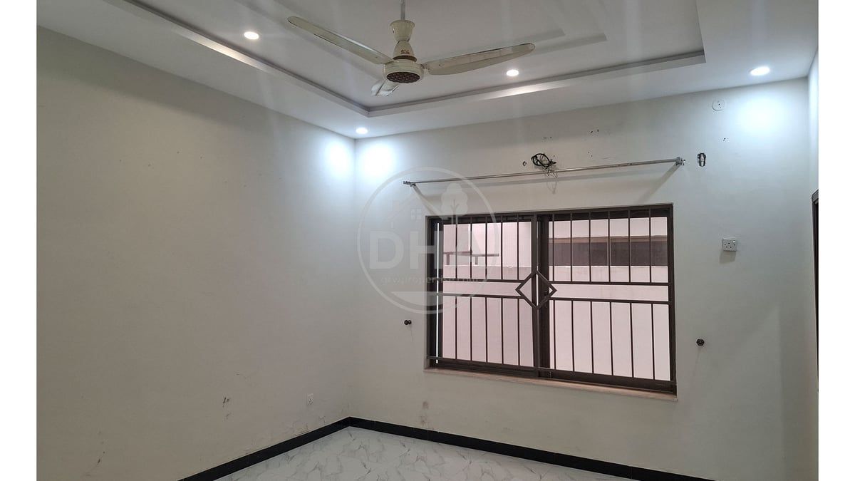 10 Marla Villa For Sale In DHA Gujranwala - Prime Location