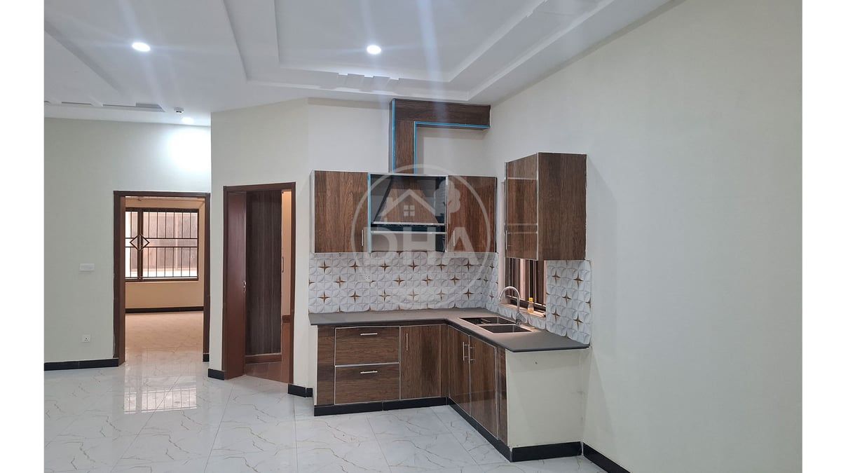 10 Marla Villa For Sale In DHA Gujranwala - Prime Location